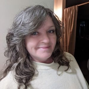 Meet your Posher, Dana